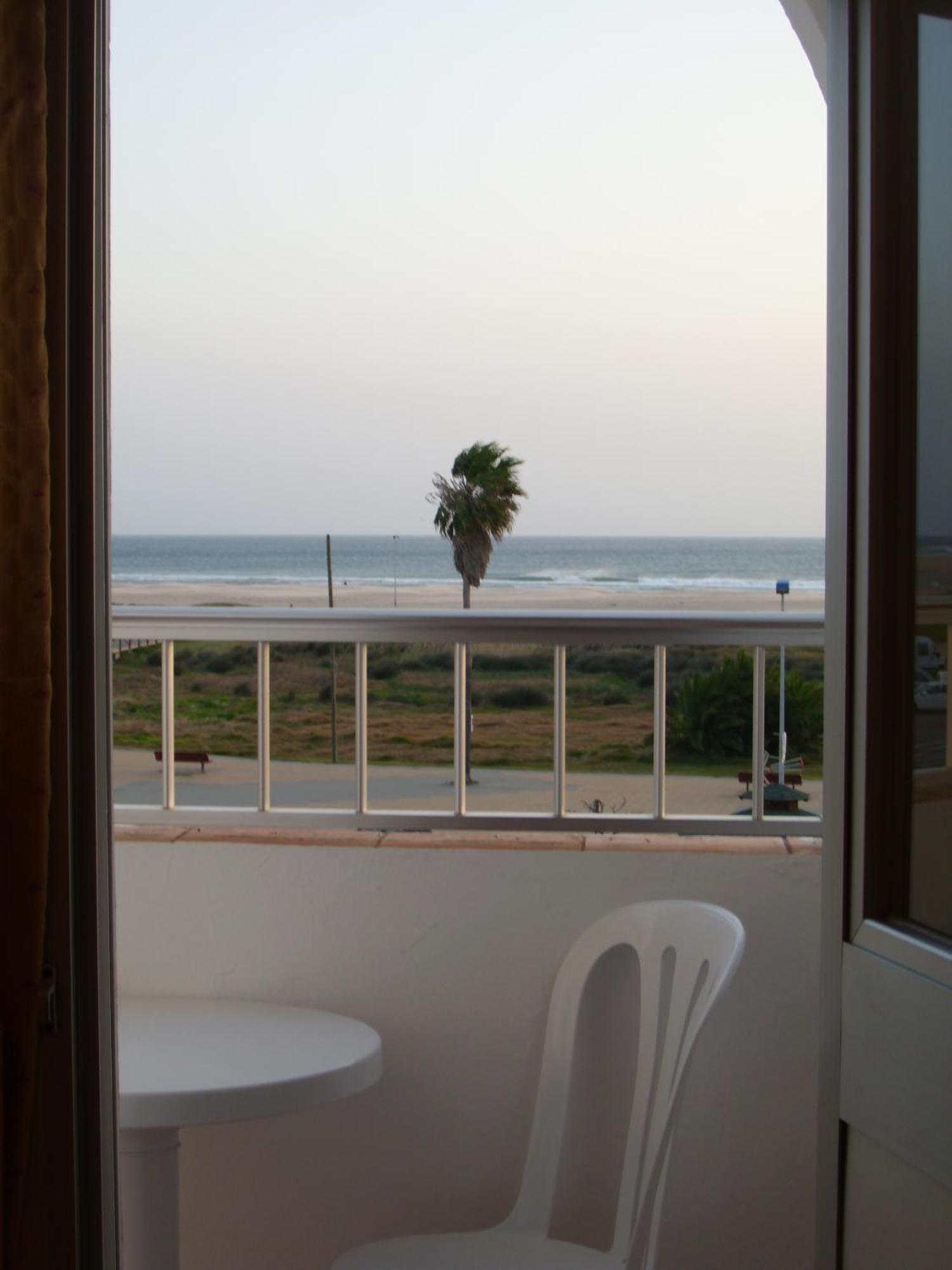 Hostal Sonrisa Del Mar Conil De La Frontera Luaran gambar